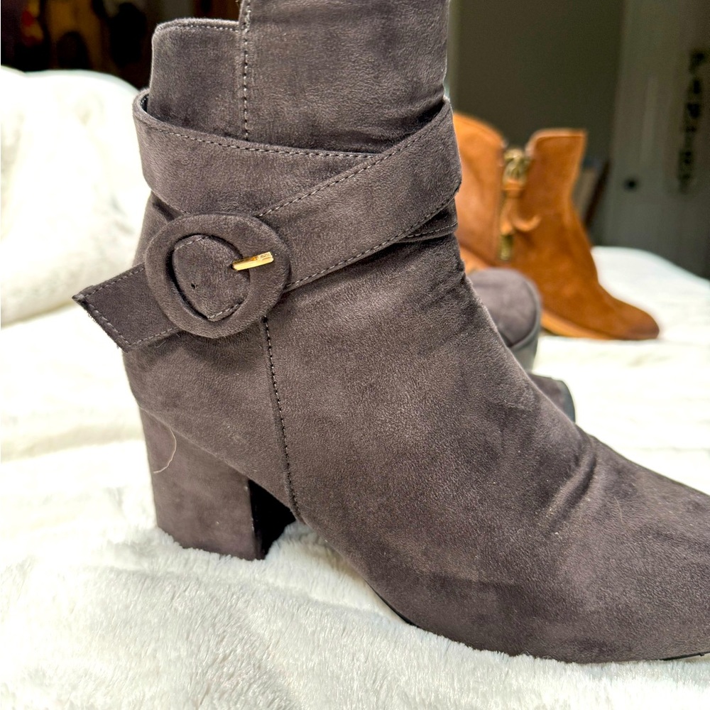 ❤️❤️❤️Brown Suede Ankle Boots for sale ⭐️